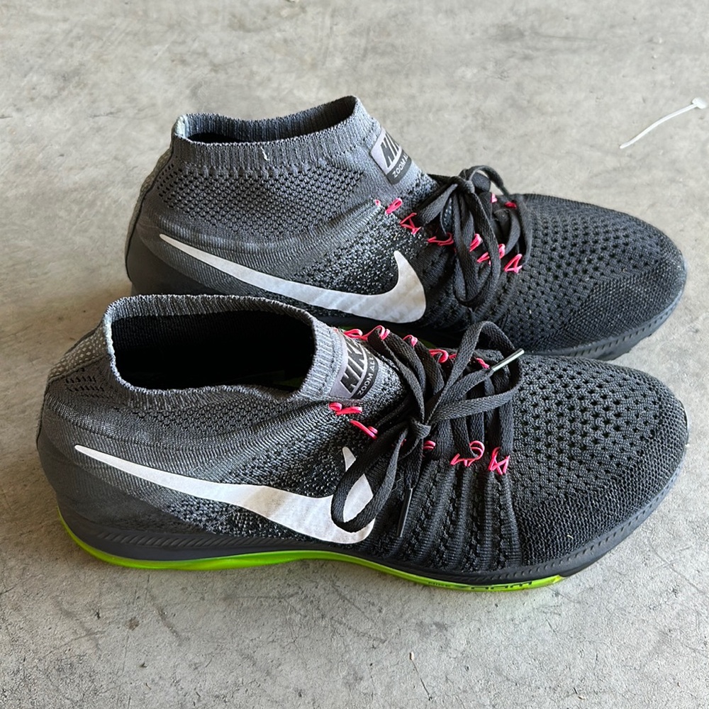 Mens Nike zoom running shoes size 11